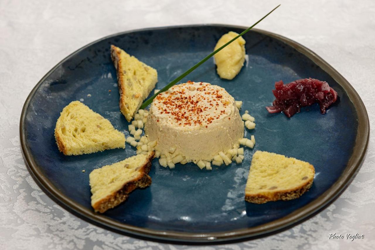 Logis Auberge Le Colombien - Hotel Et Restaurant Villandry Εξωτερικό φωτογραφία