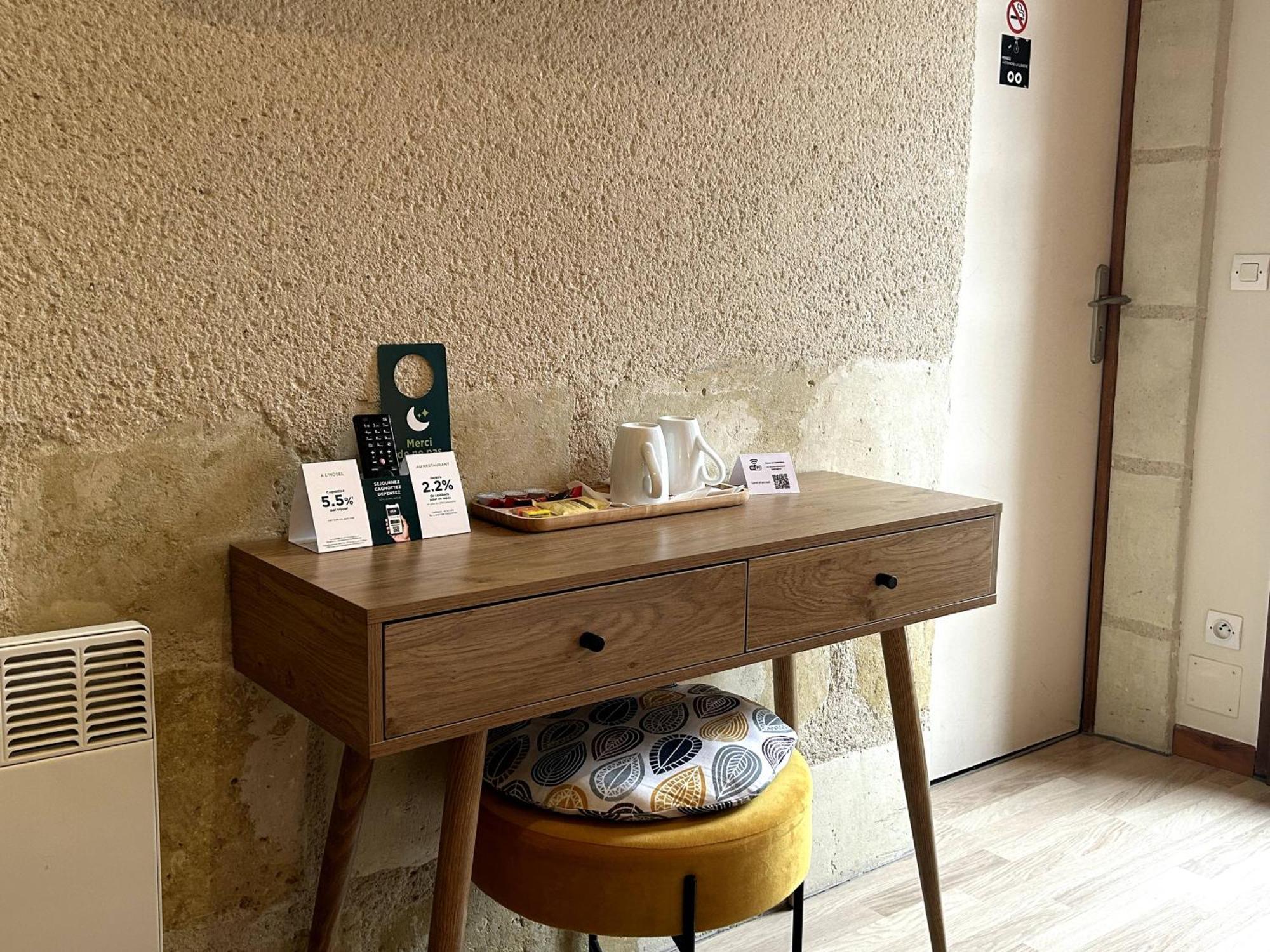 Logis Auberge Le Colombien - Hotel Et Restaurant Villandry Εξωτερικό φωτογραφία