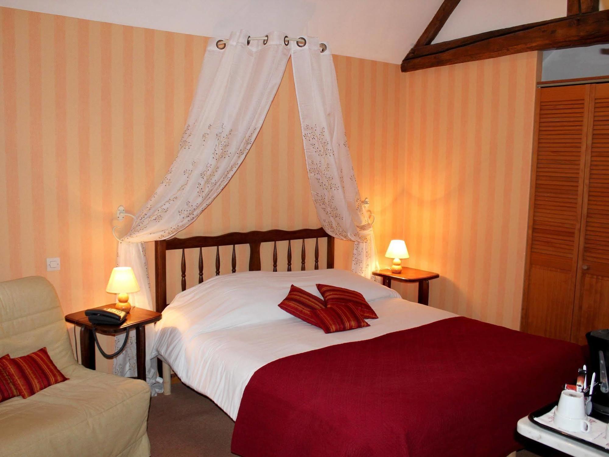 Logis Auberge Le Colombien - Hotel Et Restaurant Villandry Εξωτερικό φωτογραφία