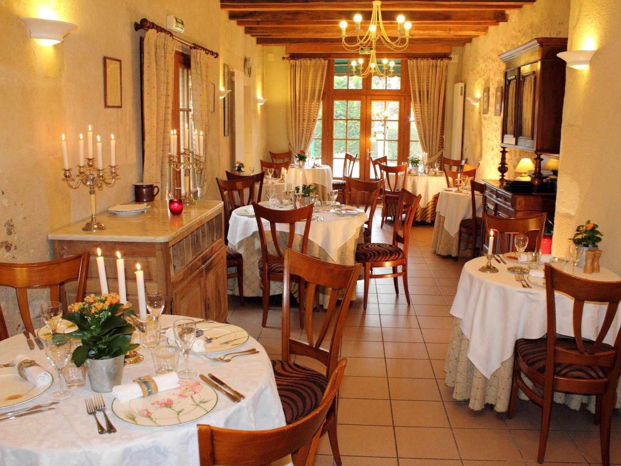 Logis Auberge Le Colombien - Hotel Et Restaurant Villandry Εξωτερικό φωτογραφία