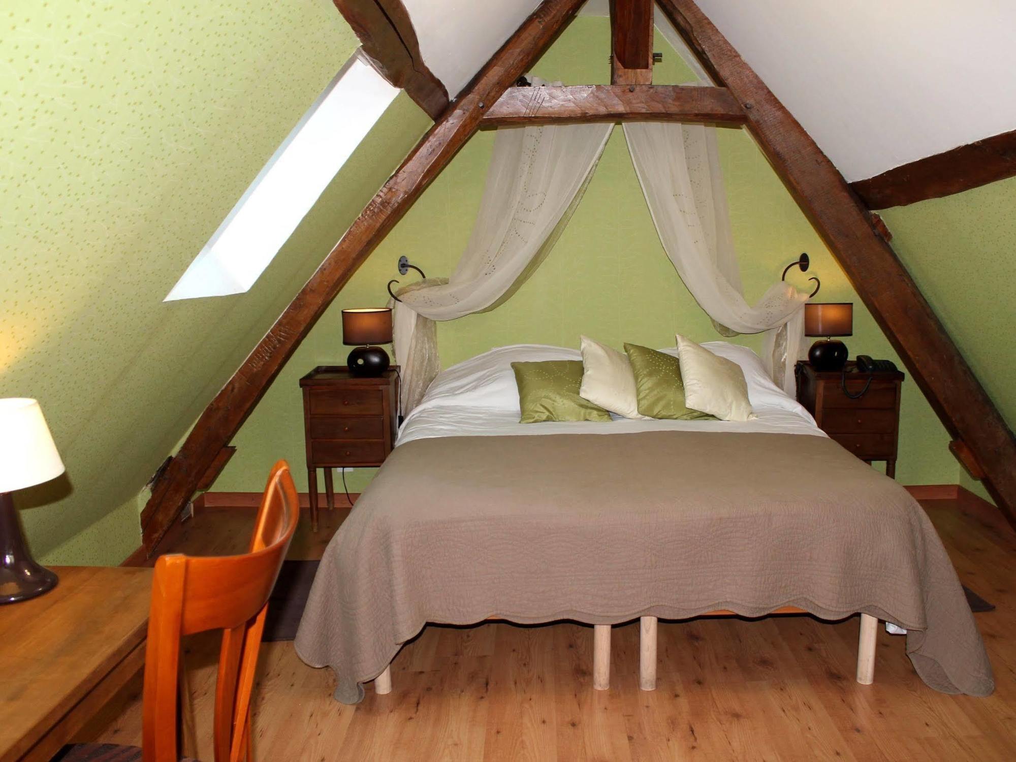 Logis Auberge Le Colombien - Hotel Et Restaurant Villandry Εξωτερικό φωτογραφία